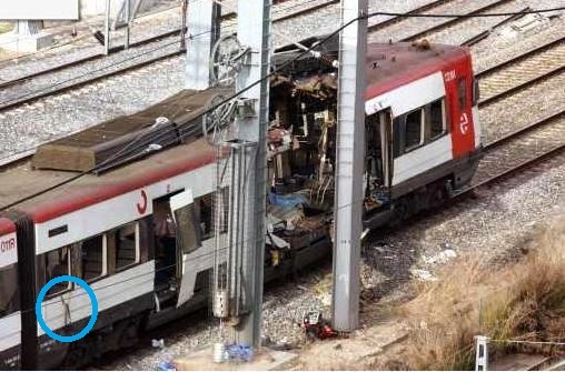 Colgante en la mitad trasera del coche 1