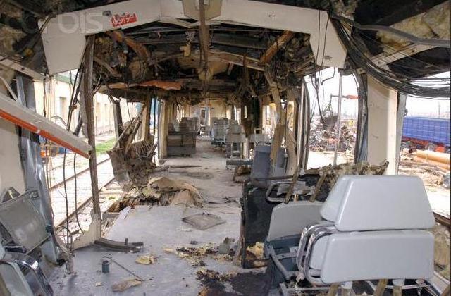 Interior del coche 4. Al fondo el coche 5 visto a través de la puerta de comunicación