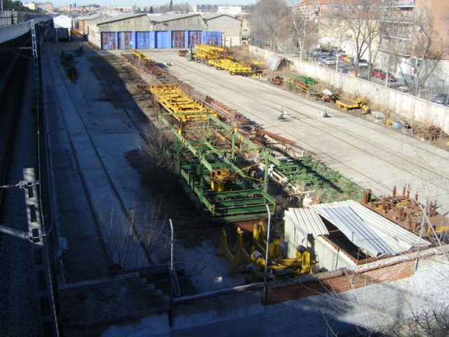 El cobertizo situado al final del ya inactivo taller de Tafesa