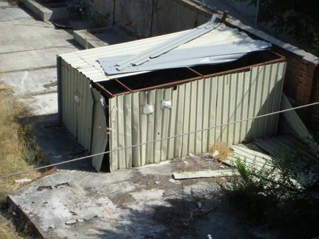 El 9 de julio habían desaparecido los precintos de la entrada al cobertizo