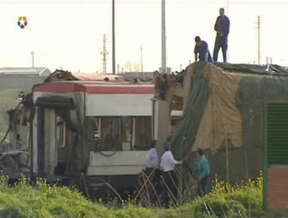 Colocación de lonas en la mitad delantera del coche 6