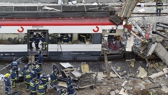 El coche 6 tal y como quedó tras el atentado