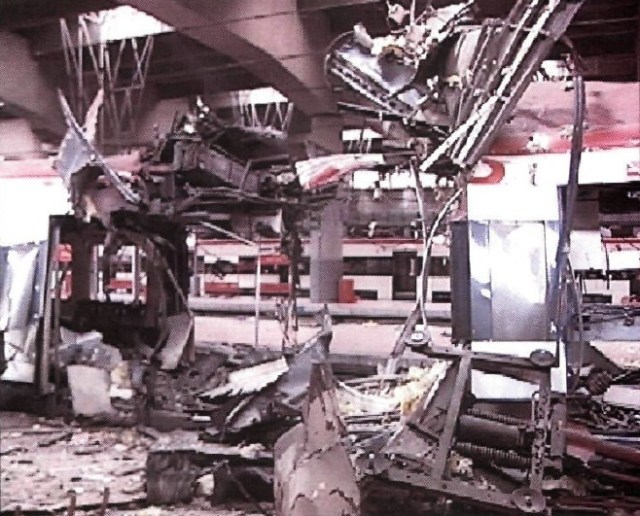 Foco del coche 5 de Atocha