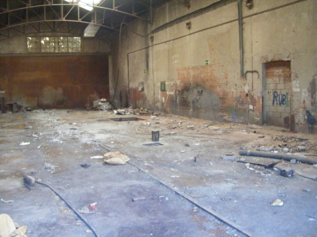 Interior de una de las naves de Tafesa el 16 de septiembre de 2013